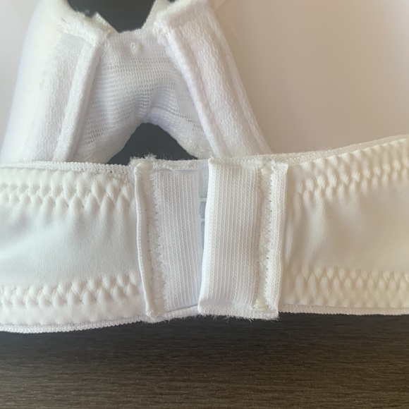 Maidenform White Comfort Devotion Underwire T Shirt‎ Bra - Size 34A - Picture 6 of 7